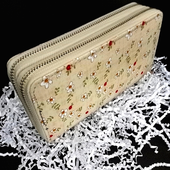 Super Cute Brushed Floral Spring & Summer Wallet / Wristlet - Picture 11 of 12